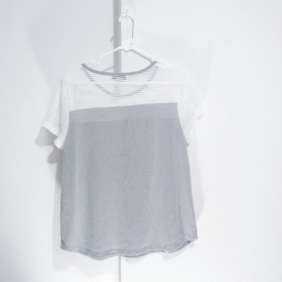 Adam Levine airy knit t shirt
Size L - Picture 4 of 4